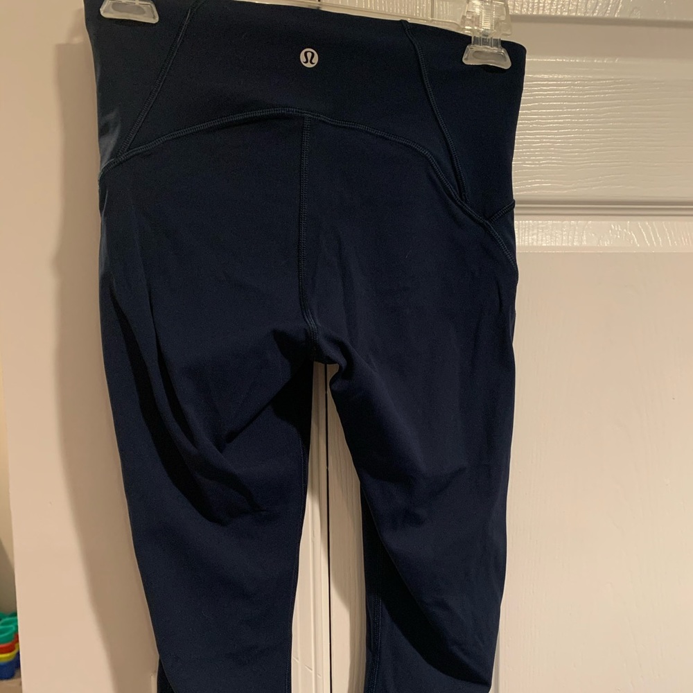 Lululemon Mid-Rise Crop Leggings